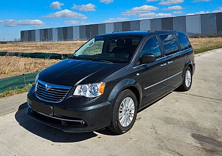 Lancia Voyager 2.8 MultiJet 16v Platinum Automatik ...