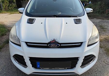 Ford Kuga 1,6 EcoBoost 2x4 110kW Titanium Titanium