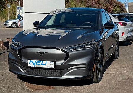 Ford Mustang Mach-E Basis AWD