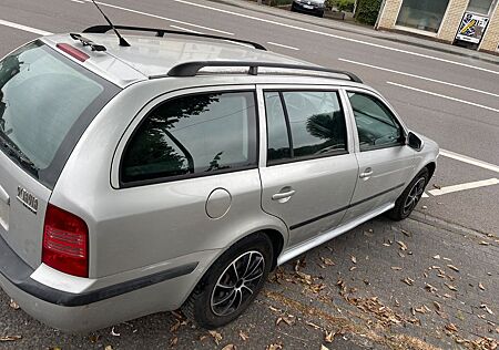 Skoda Octavia Combi 1.9 TDI 74kW