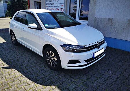 VW Polo Volkswagen 1.0 ACTIVE