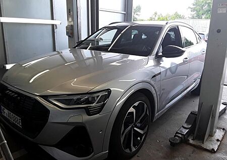 Audi e-tron SPORTBACK 55 2x S LINE S-SITZE/ACC/PANO