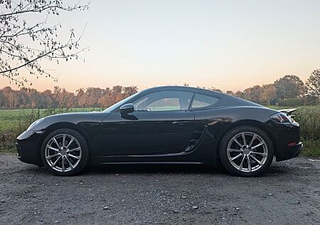 Porsche Cayman 718