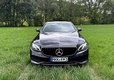 Mercedes-Benz E 220 d Autom. -