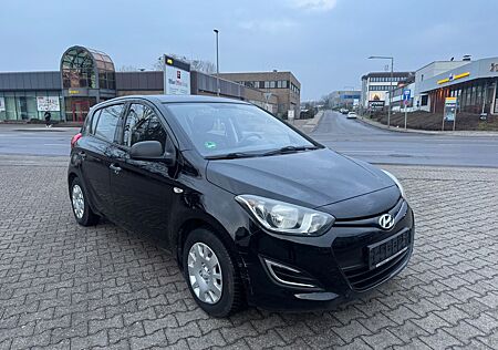 Hyundai i20 1.2 Classic/Tüv Neu / Klimaanlage/ Euro 5