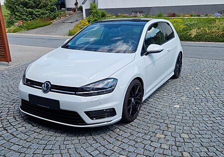 VW Golf Volkswagen 1.4 TSI BMT R-Line