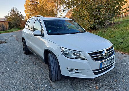 VW Tiguan Volkswagen 2.0 TDI 4MOTION Sport & Style Sport &...