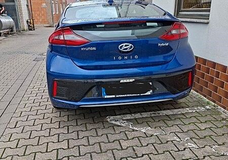 Hyundai Ioniq gebraucht kaufen Hyundai Ioniq 1.6l GDi HYBRID Style Style