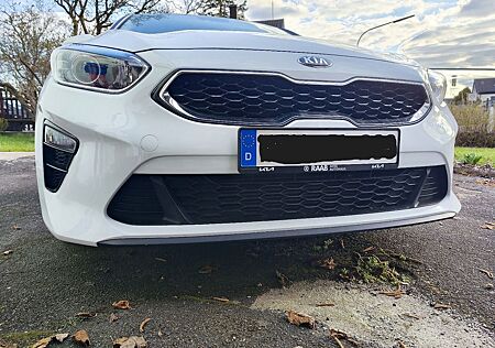 Kia Cee'd / Ceed 1.4 T-GDI Vision Vision