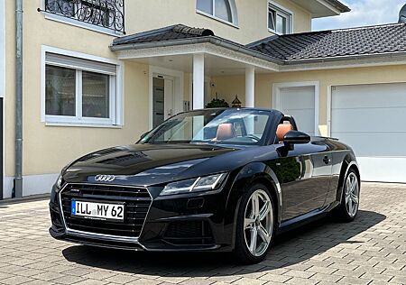 Audi TT Roadster 2.0 TFSI S tronic quattro -