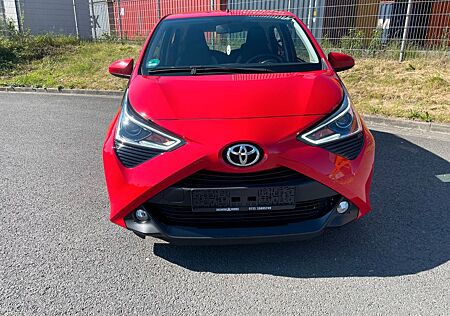 Toyota Aygo (X) Aygo -play Team D