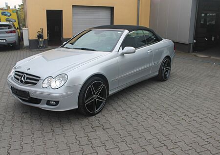 Mercedes-Benz CLK 200 K Cabrio Avantg.*Aut*XE*Leder*PDC*Navi*