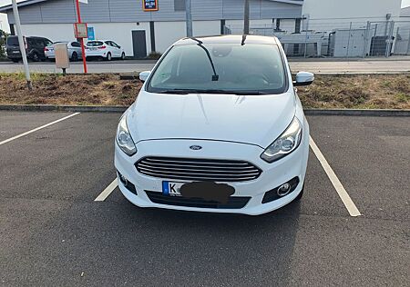 Ford S-Max 2,0 EcoBlue 110kW Vignale Auto Vignale