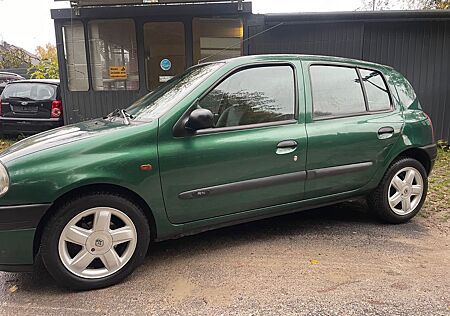 Renault Clio Basis 1.2