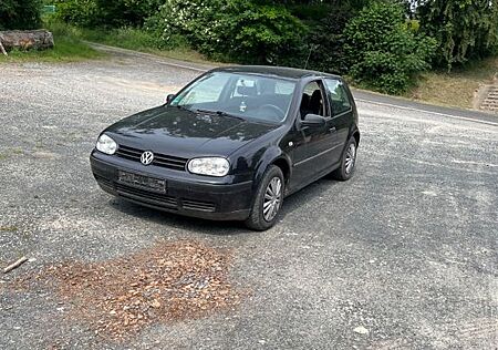 VW Golf Volkswagen 1.9TDI 74 kW Basis Basis
