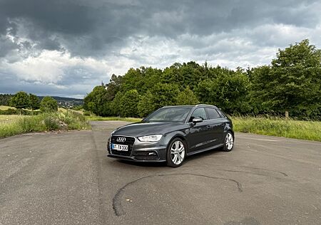 Audi A3 1.4TFSI Sportback, S line, Xenon, DAB, RFK