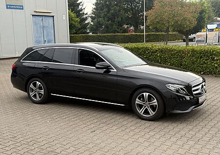 Mercedes-Benz E 220 d Garantie* Navi* AHK* Ambiente*