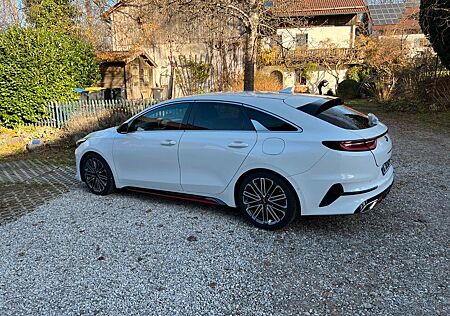 Kia Pro_ceed ProCeed GT Weiß