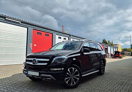 Mercedes-Benz GL 350 BlueTEC 4MATIC - Voll 360 AHK Abstand TV