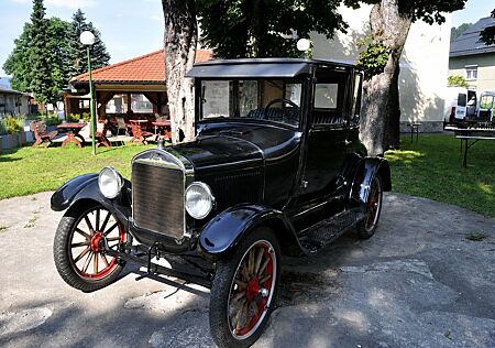Oldsmobile Ford T "Doctor's Coupe"