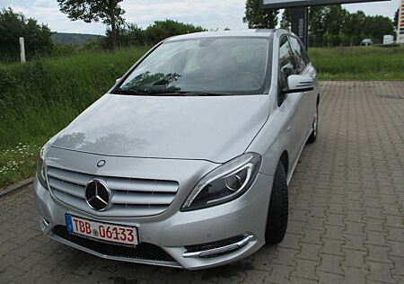 Mercedes-Benz B 200 7G-BCT