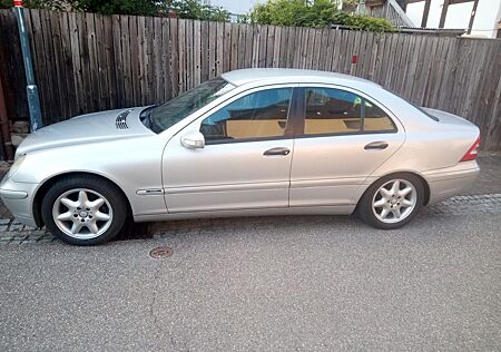 Mercedes-Benz C 200 KOMPRESSOR CLASSIC Classic