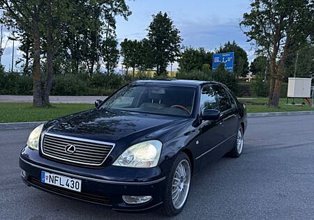 Lexus LS 430 - -