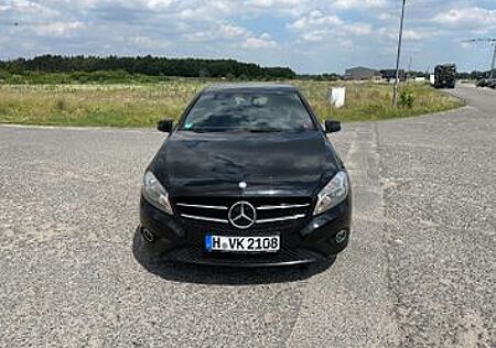 Mercedes-Benz A 180 -