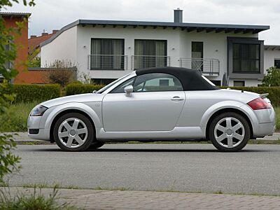 Audi Roadster Erstbesitz - Sammlerstück 43km  TÜV NEU