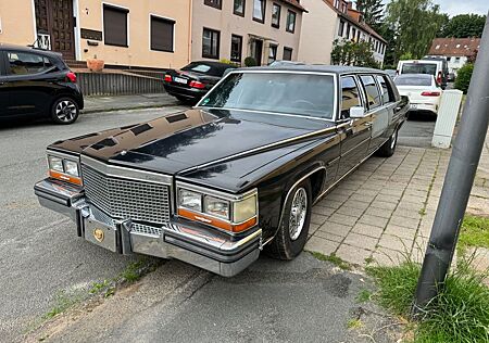 Cadillac Fleetwood Stretch Limousine