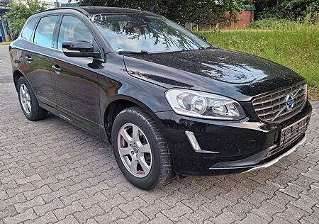 Volvo XC 60 XC60 D3 Momentum, Panoramadach!
