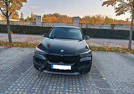 BMW X1 xDrive25e Advantage Steptronic Advantage