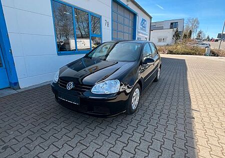 VW Golf Volkswagen V Lim. Trendline AHK