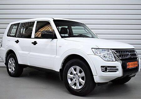 Mitsubishi Pajero 3.2 DI-D+AHK+7.Sitzer+STHZ+1.Hand+66.900