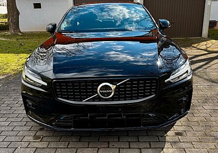 Volvo S60 B5 AWD Ultimate Dark Auto Ultimate Dark