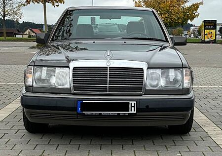 Mercedes-Benz E 300 Mercedes Benz w124 300e