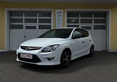 Hyundai i30 1.HAND/KLIMA/FIFA WM Edition