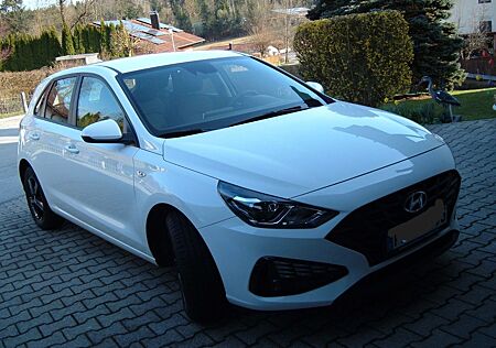 Hyundai i30 Pur. 1.5 Vier Zylinder 110PS