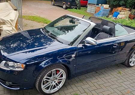 Audi S4 4.2 quattro Cabriolet -