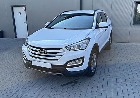 Hyundai Santa Fe Premium 4WD AHK