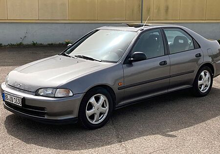Honda Civic EG9 - Mit Klima
