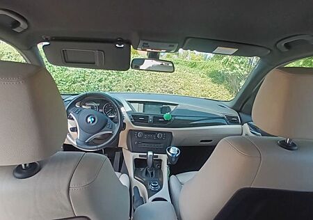 BMW X1 sDrive18i -