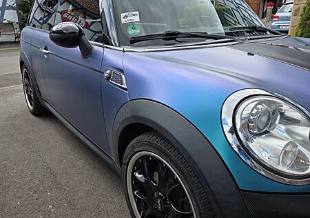 Mini Cooper Clubman Pano, 8-fach Alu, foliert