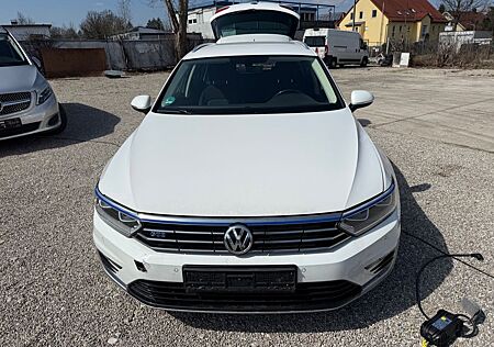 VW Passat Variant Volkswagen GTE 01728666828