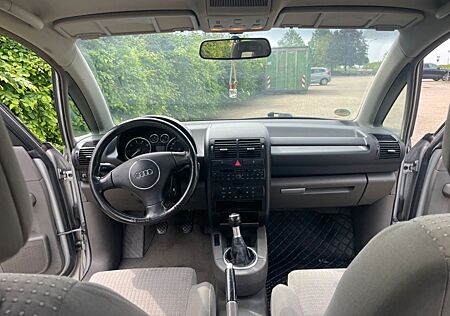 Audi A2 1.4 -