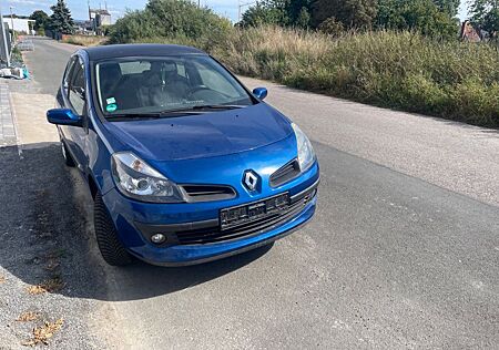 Renault Clio Edition Dynamique 1.2 16V TCE Edition D...