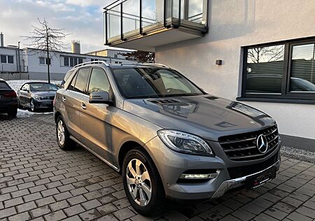 Mercedes-Benz ML 350 CDI BlueTec NAVI*XENON*LEDER*KAMERA*AHK
