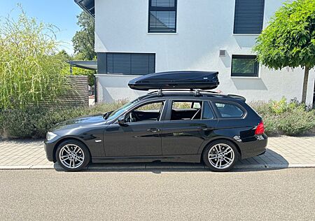 BMW 318i Touring -