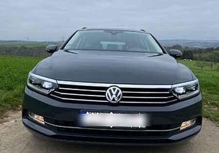 VW Passat Variant Volkswagen 2.0/Matrix LED/AHK/ACC