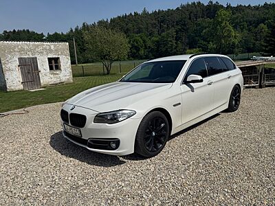BMW F11 530d Touring ModernLine AHK Autom. 8fach